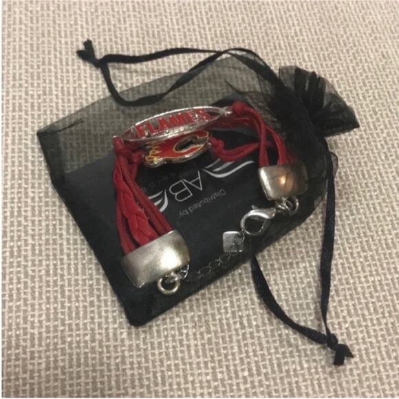 NHL Calgary Flames Red Braided Bracelet - Picture 7 of 7